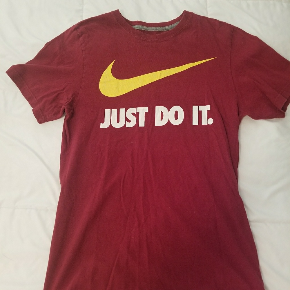 Nike t shirt